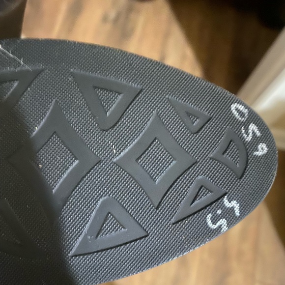 Steve Madden Red, Blue, and Black Boots! It’s a New Year and a New You Sale! - Picture 3 of 4